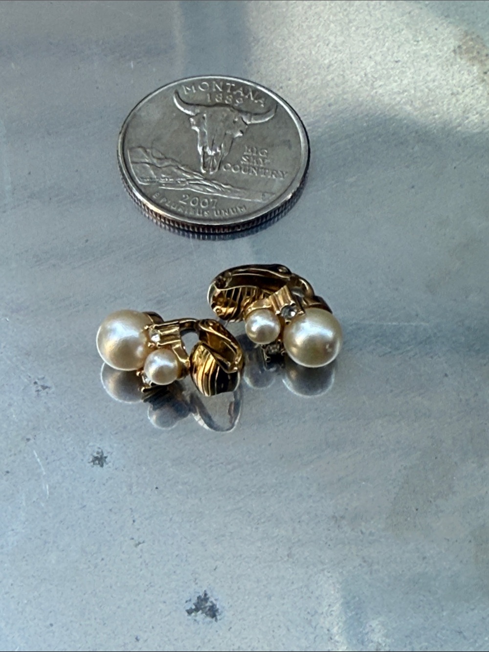 Vintage  CHRISTIAN DIOR Gold-Tone Pearl Drop Clip Earrings -